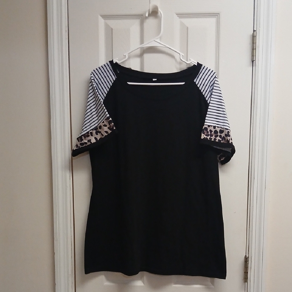 Tops - Leopard, Striped, And Solid Print Top Size XL